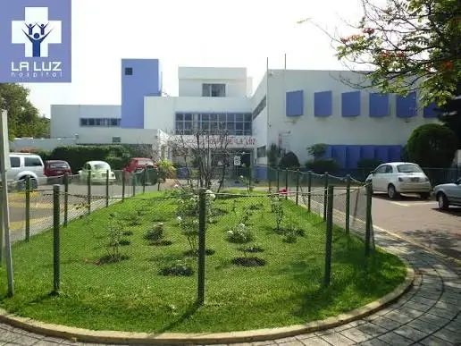 Hospital de la Luz en la colonia Olímpica, Guadalajara