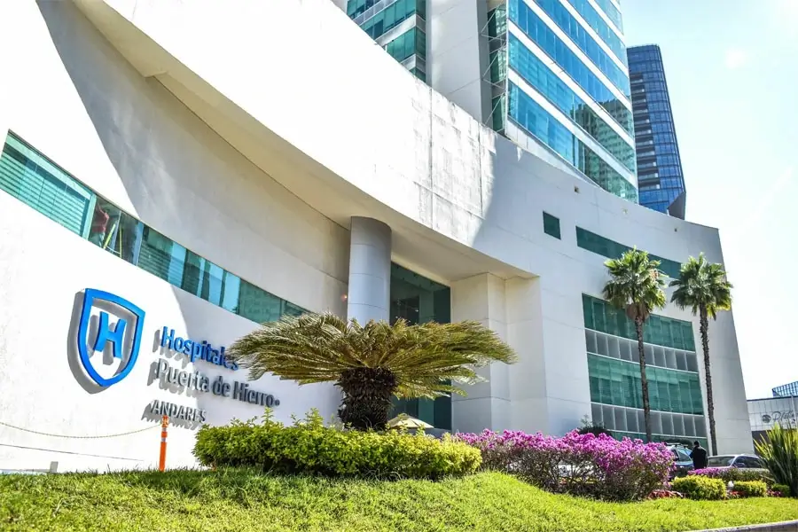 Hospitales Puerta de Hierro en Zapopan, cerca de Andares